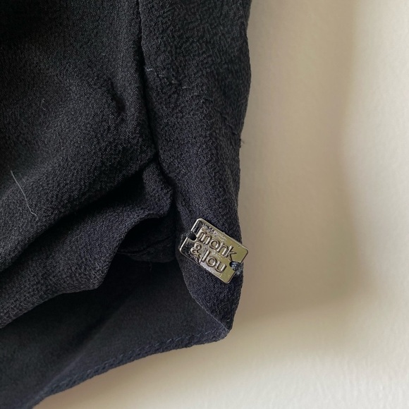 Monk & Lou 100% Silk V-Neck Band Collar Sheer Sleeveless Surplice Top - Picture 8 of 14